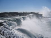 Niagaran putoukset talvella
